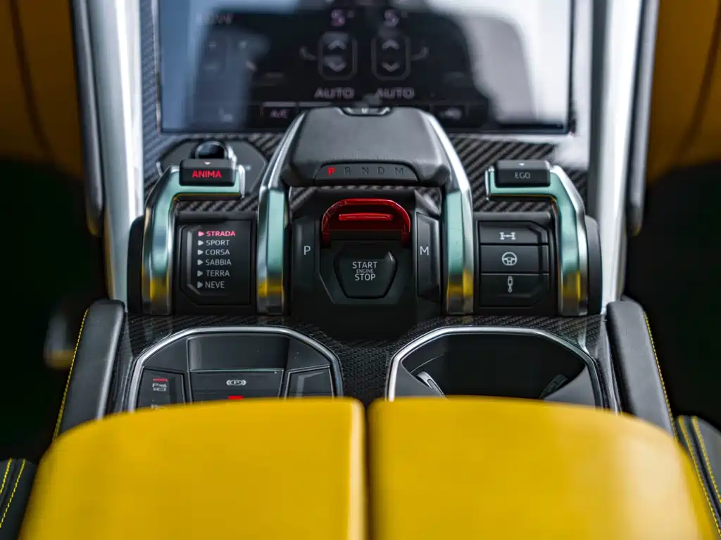 Lamborghini Urus — миниатюра 8