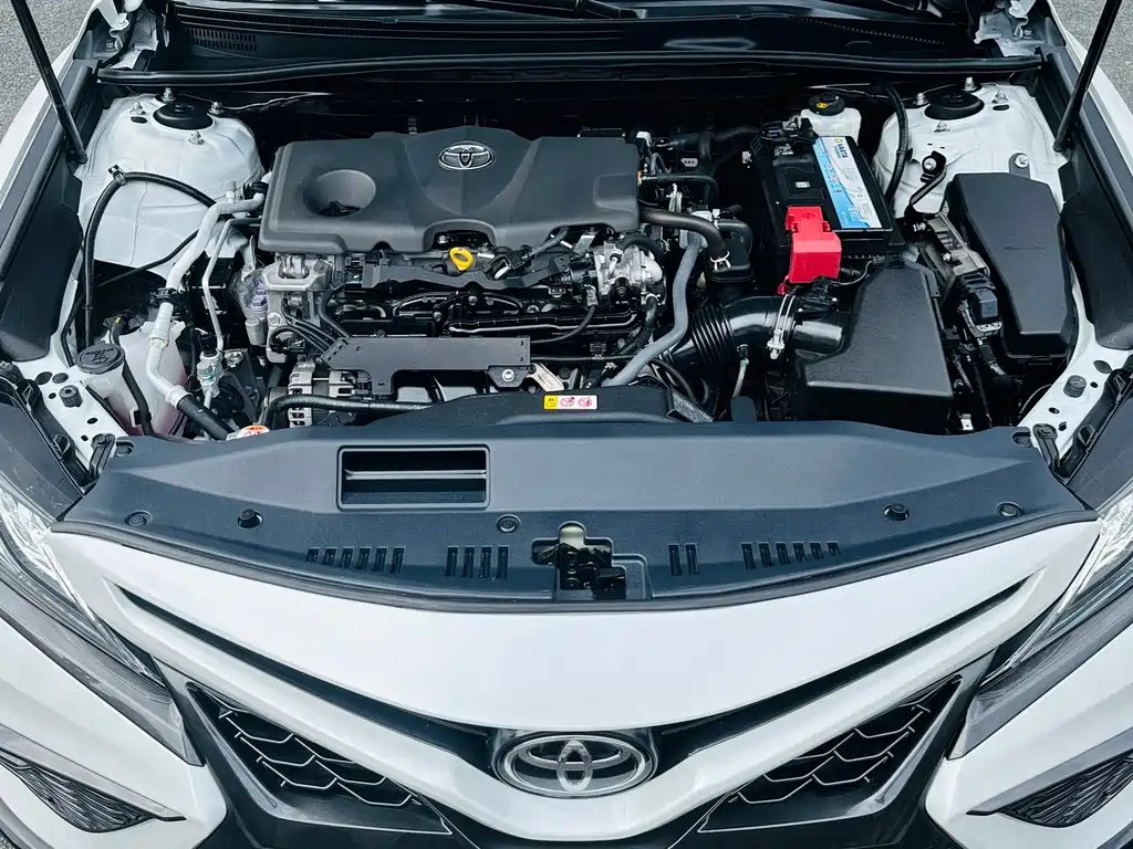 Toyota Camry — миниатюра 4