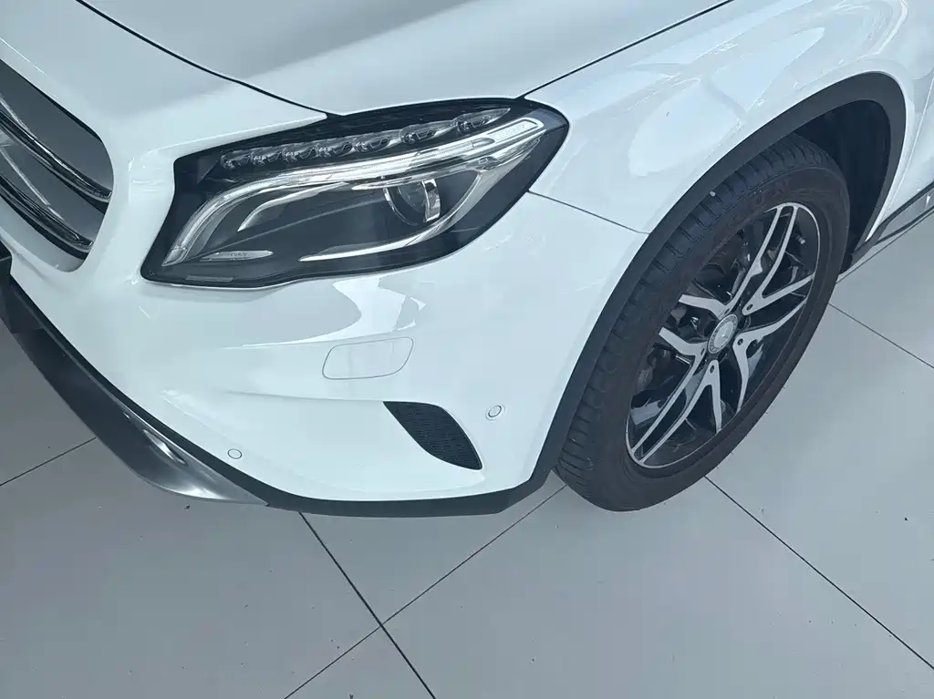 Mercedes-Benz GLA — миниатюра 7
