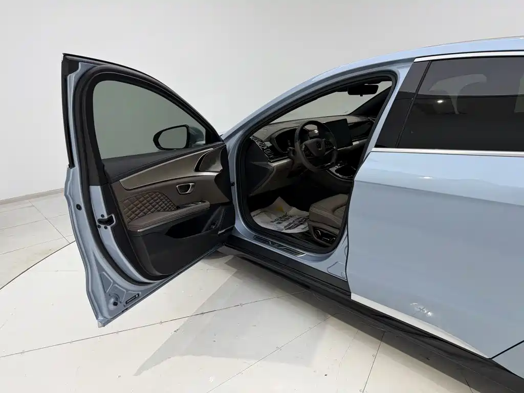 BYD Han — миниатюра 26