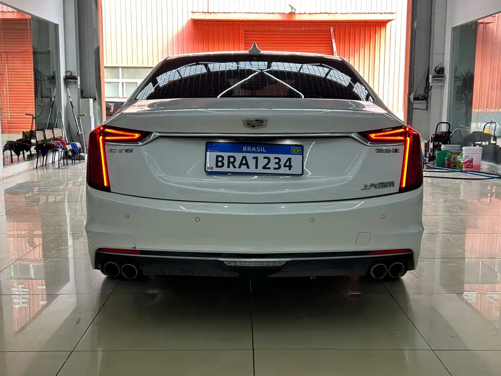 Cadillac CT6 — миниатюра 12