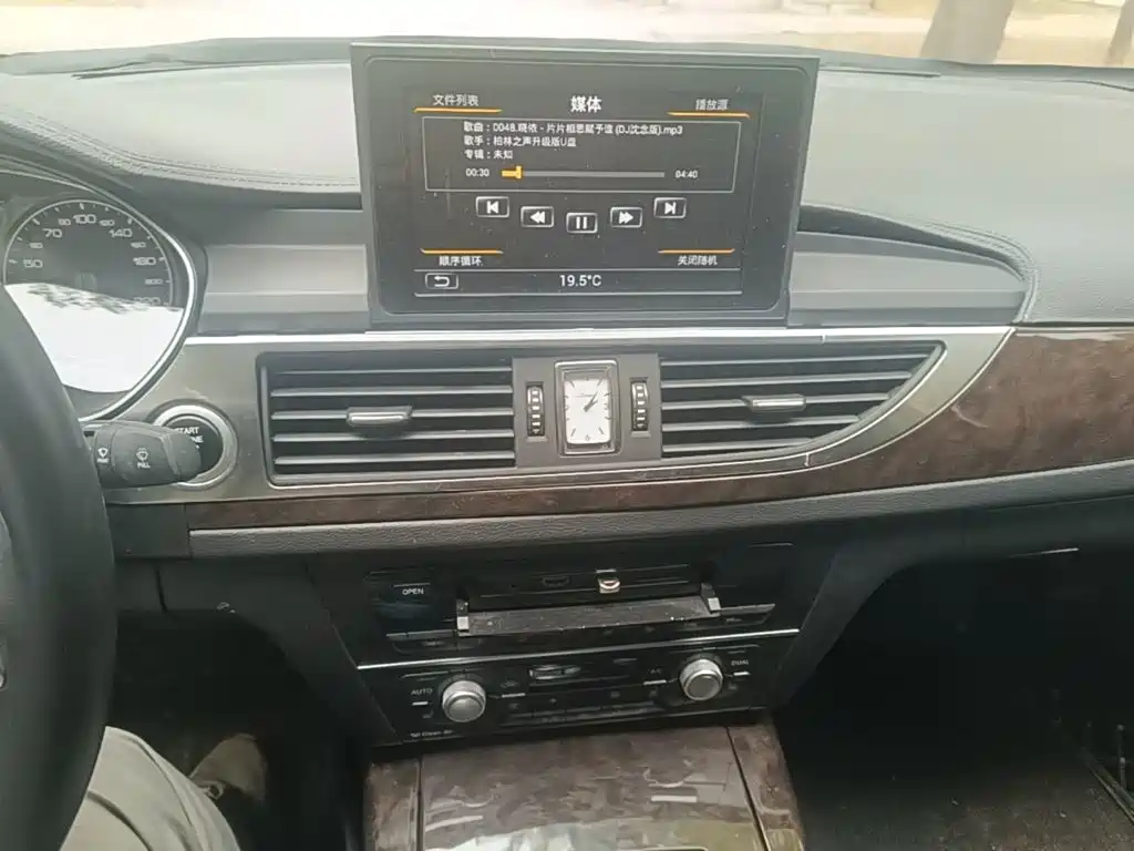 Zotye Zotye Z700 — миниатюра 13