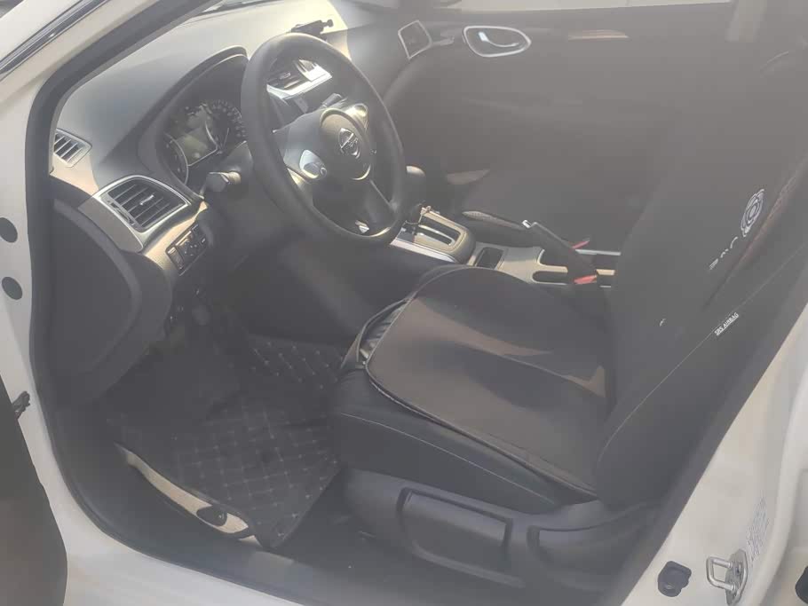 Nissan Sylphy 1.6 л 2025 г. Белый, пробег 10400 км