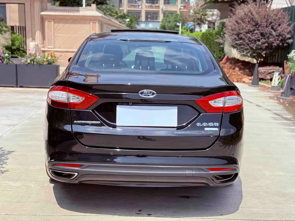 Ford Mondeo — миниатюра 8
