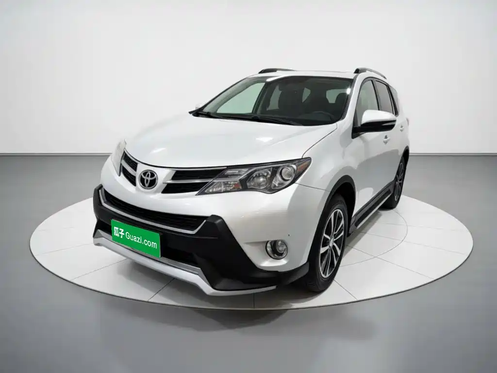 Toyota RAV4 — миниатюра 2