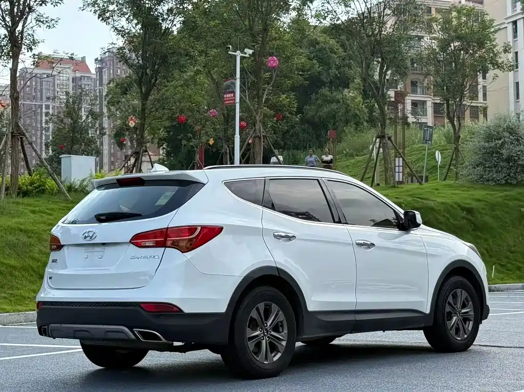 Hyundai Santa Fe — миниатюра 11