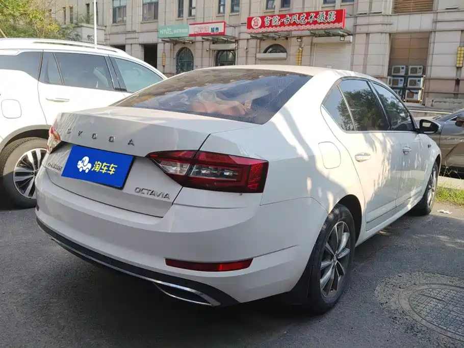 Skoda Octavia — миниатюра 3