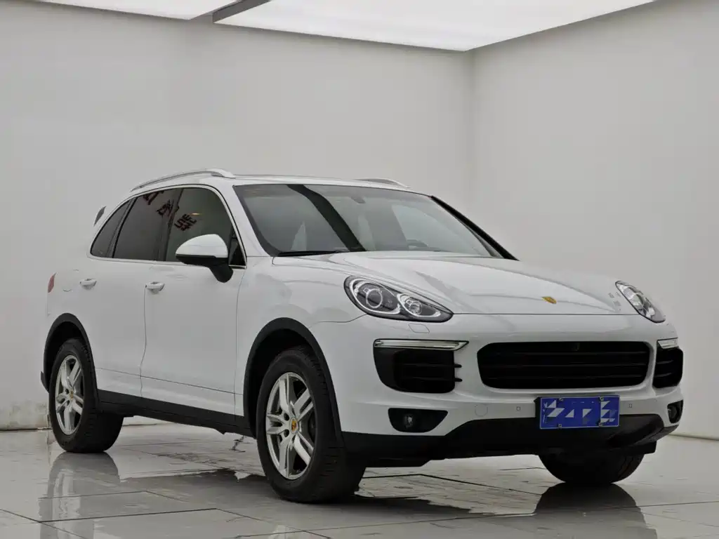Porsche Cayenne — миниатюра 3