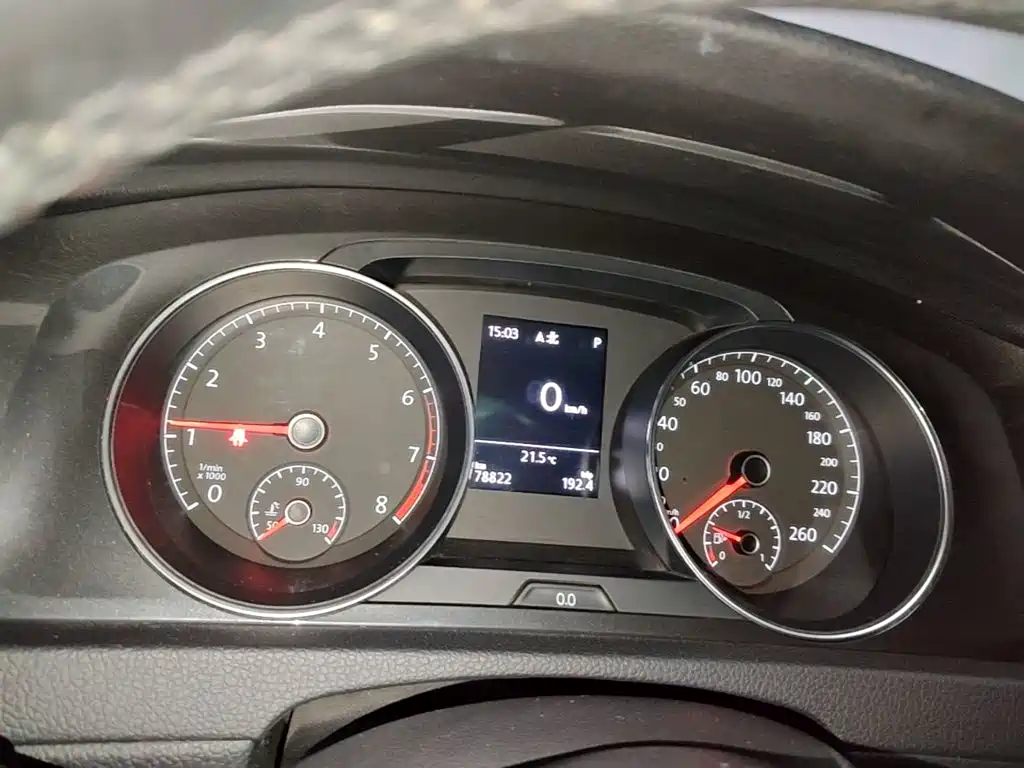Volkswagen Golf — миниатюра 12