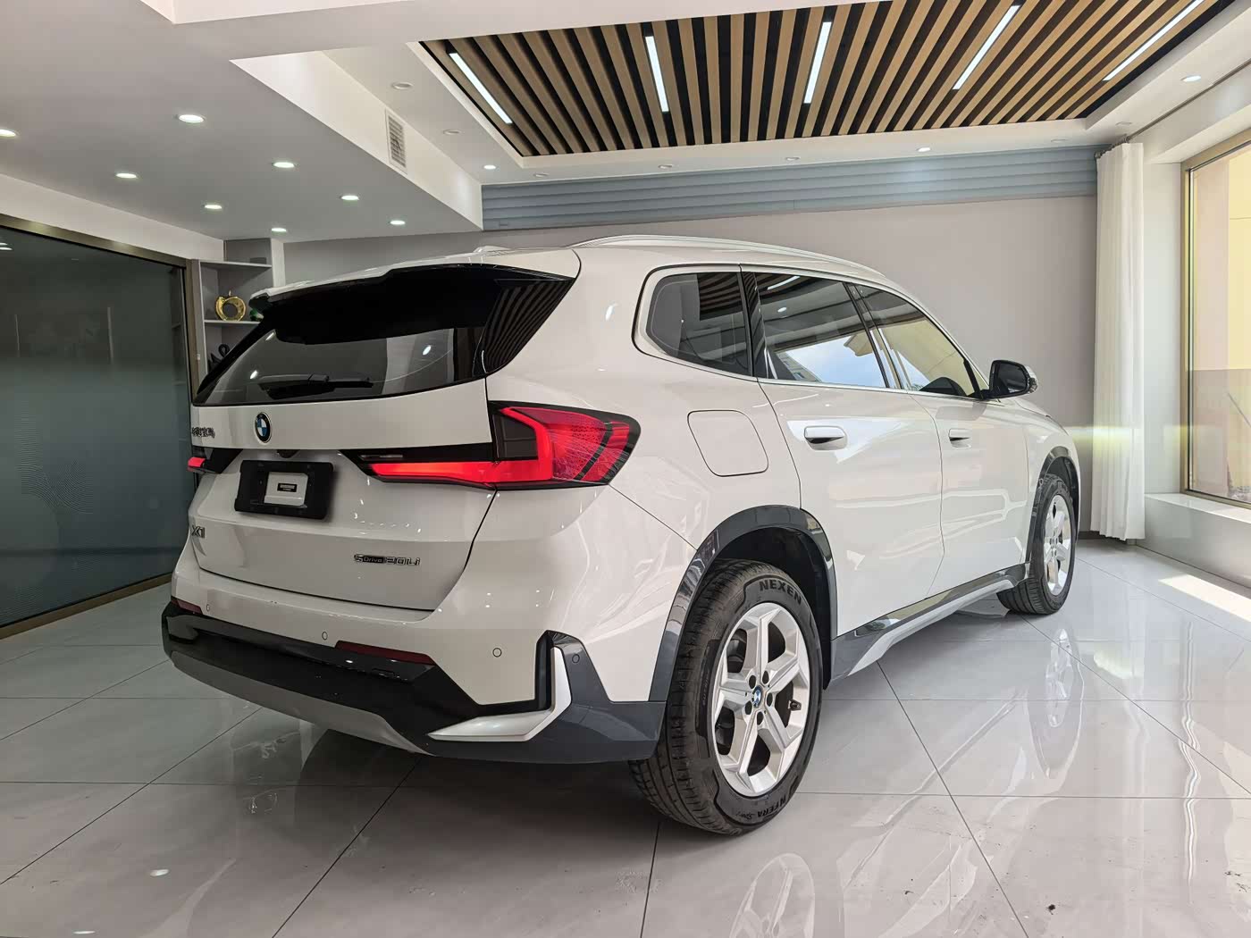 BMW X1 1.5 л 2023 г. Белый, пробег 12000 км