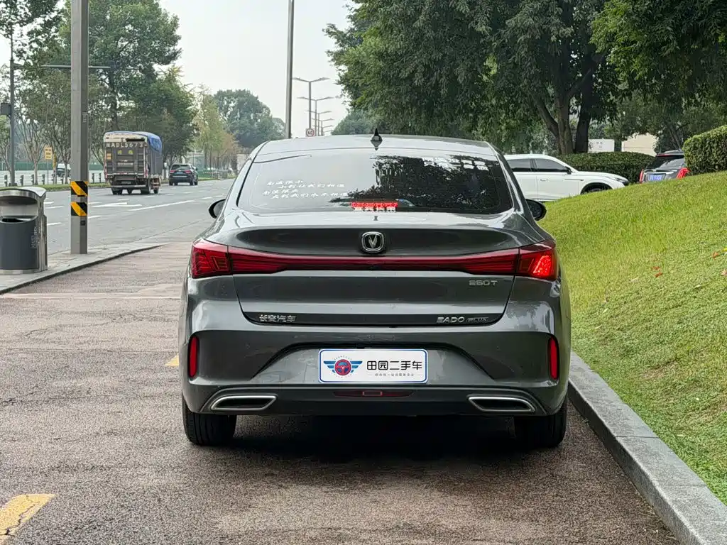 Changan Eado — миниатюра 5