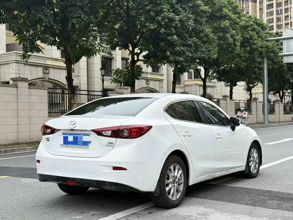 Mazda 3 Axela — миниатюра 4