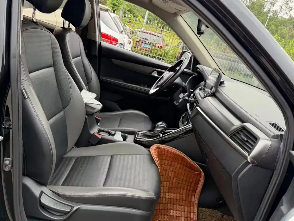 Kia Sportage — миниатюра 7