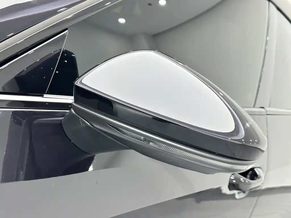 Audi A7L — миниатюра 23