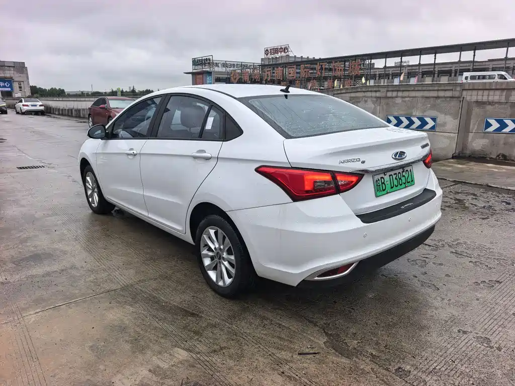 Chery New Energy Arrizo e — миниатюра 6