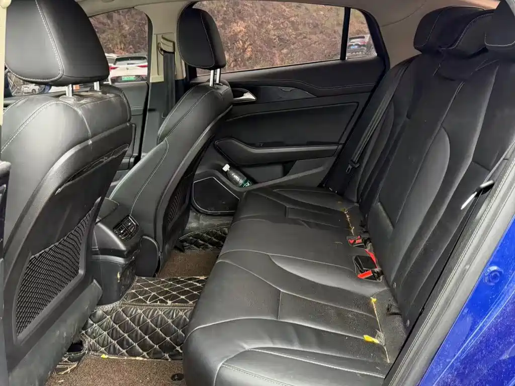 Hongqi Hongqi H5 — миниатюра 4