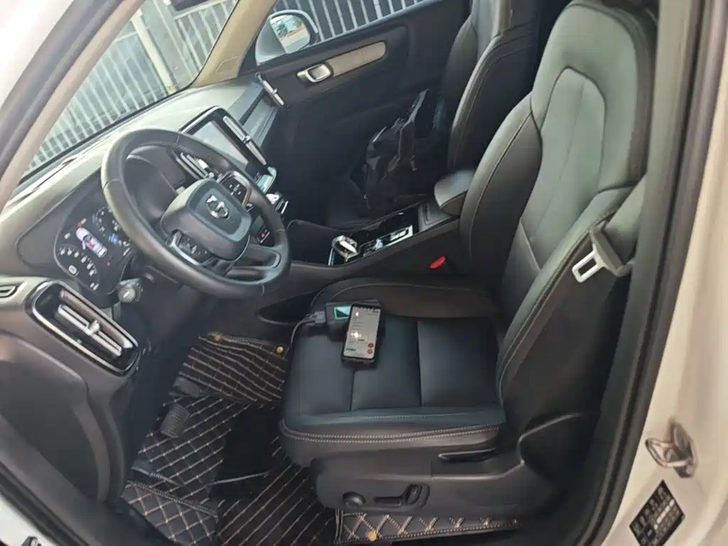 Volvo XC40 — миниатюра 15