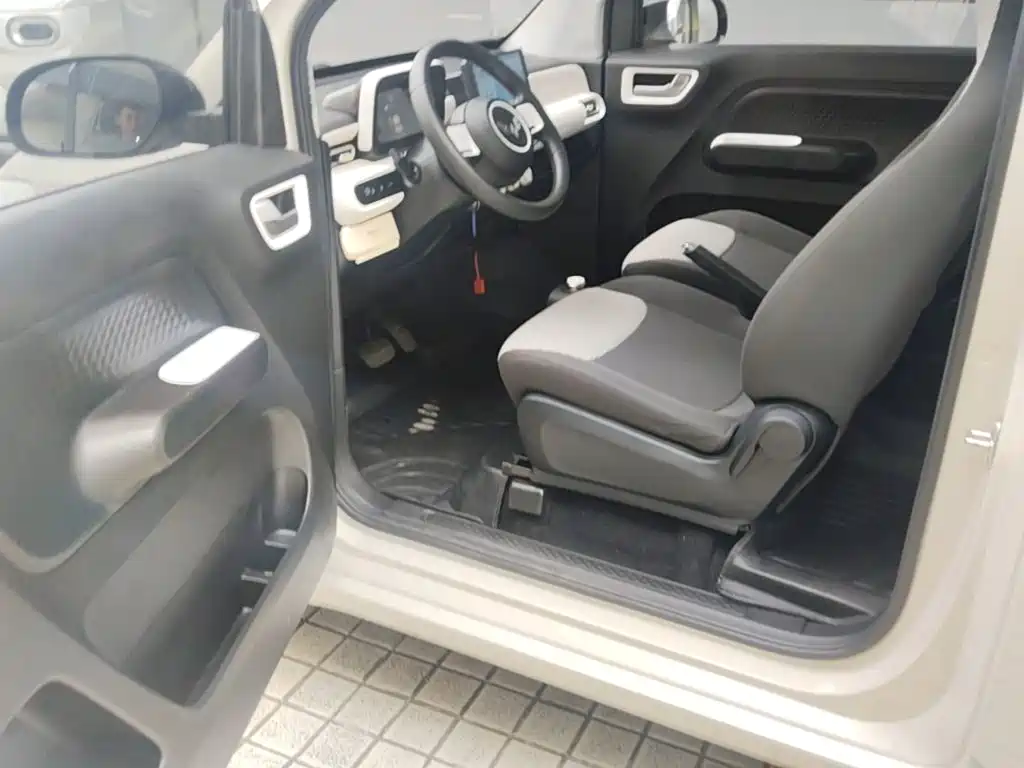 Wuling MINIEV — миниатюра 16