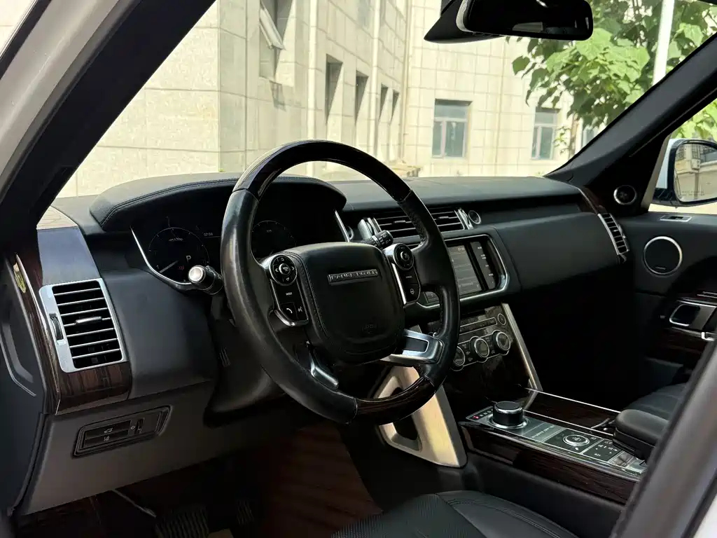 Land Rover Range Rover 2015 3.0 SC V6 Vogue