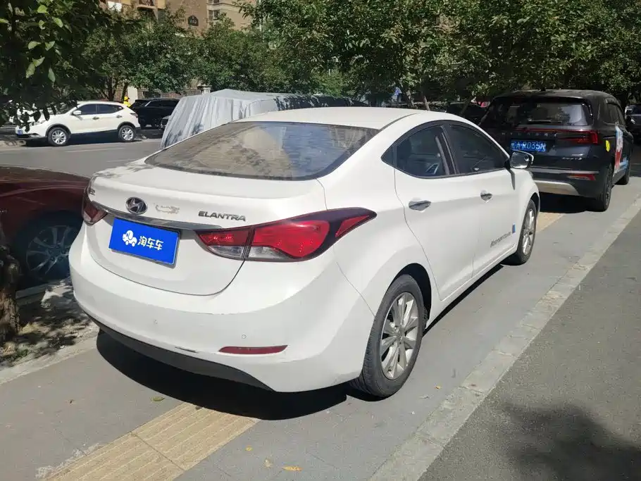 Hyundai Elantra Langdong — миниатюра 3