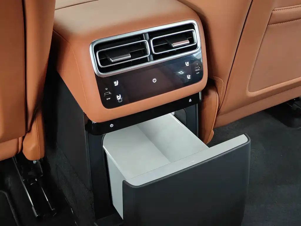 Li Auto Li L6 — миниатюра 7