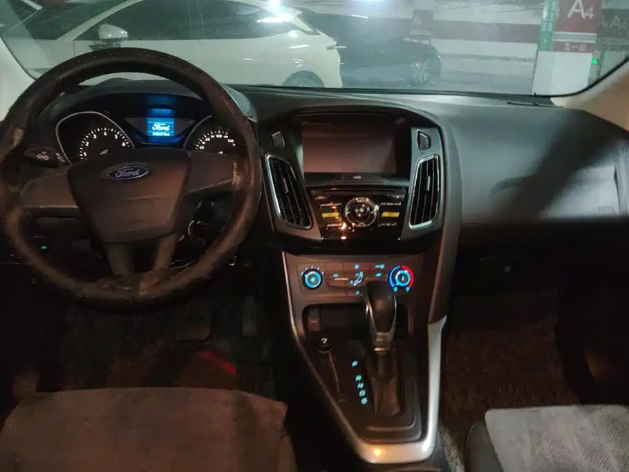 Ford Focus — миниатюра 12