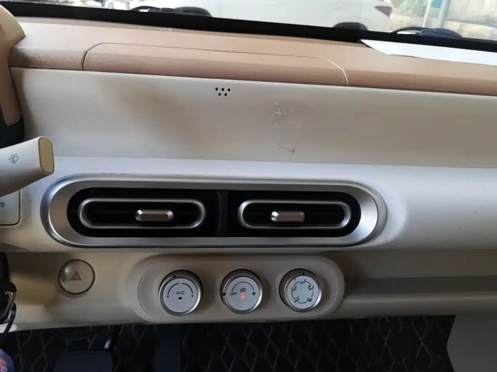 Wuling MINIEV — миниатюра 13