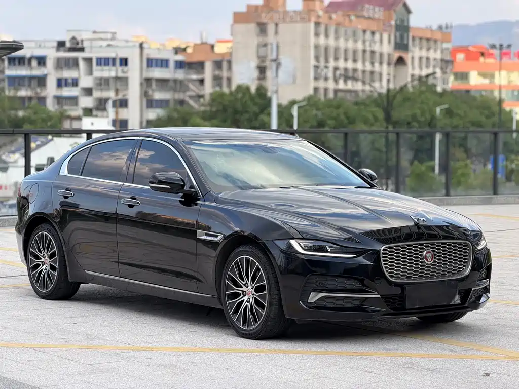 Jaguar XEL — миниатюра 3