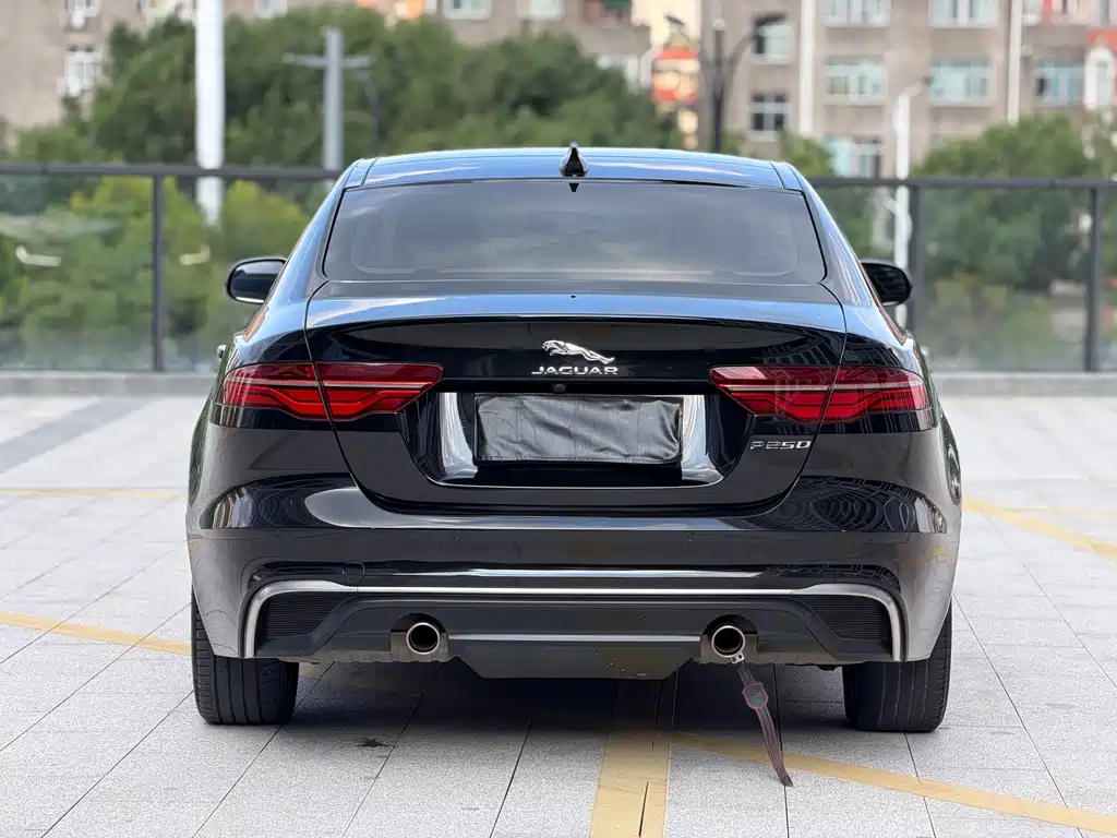 Jaguar XEL — миниатюра 14