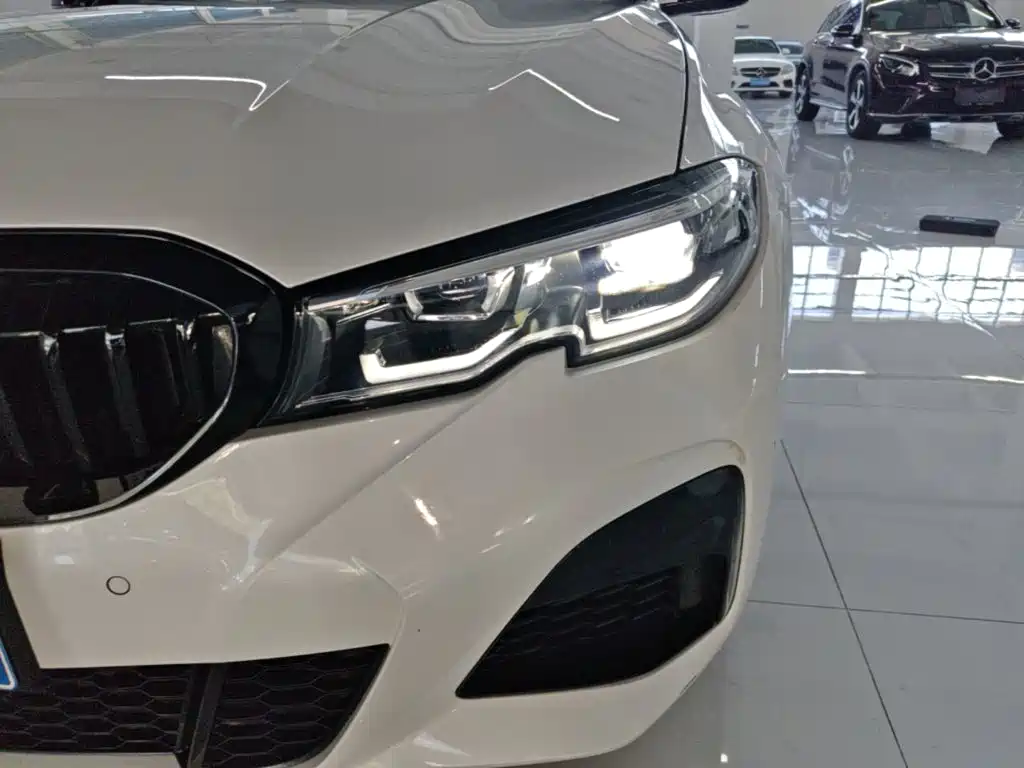 BMW 3 Series — миниатюра 24