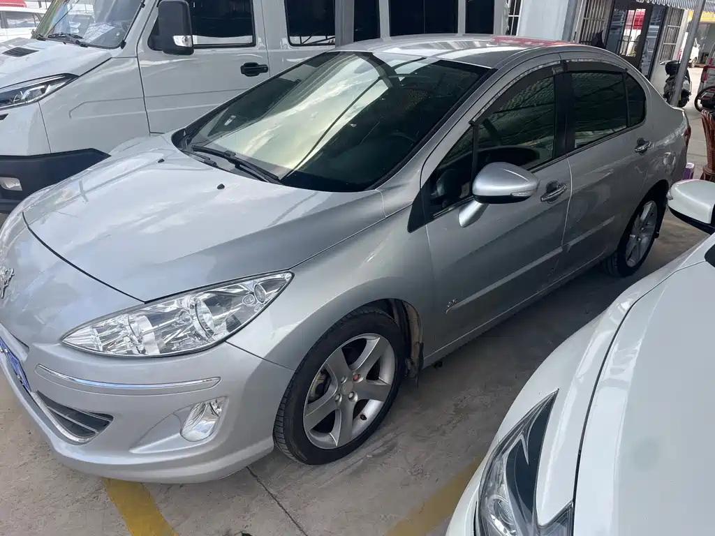 Peugeot 408 — миниатюра 12