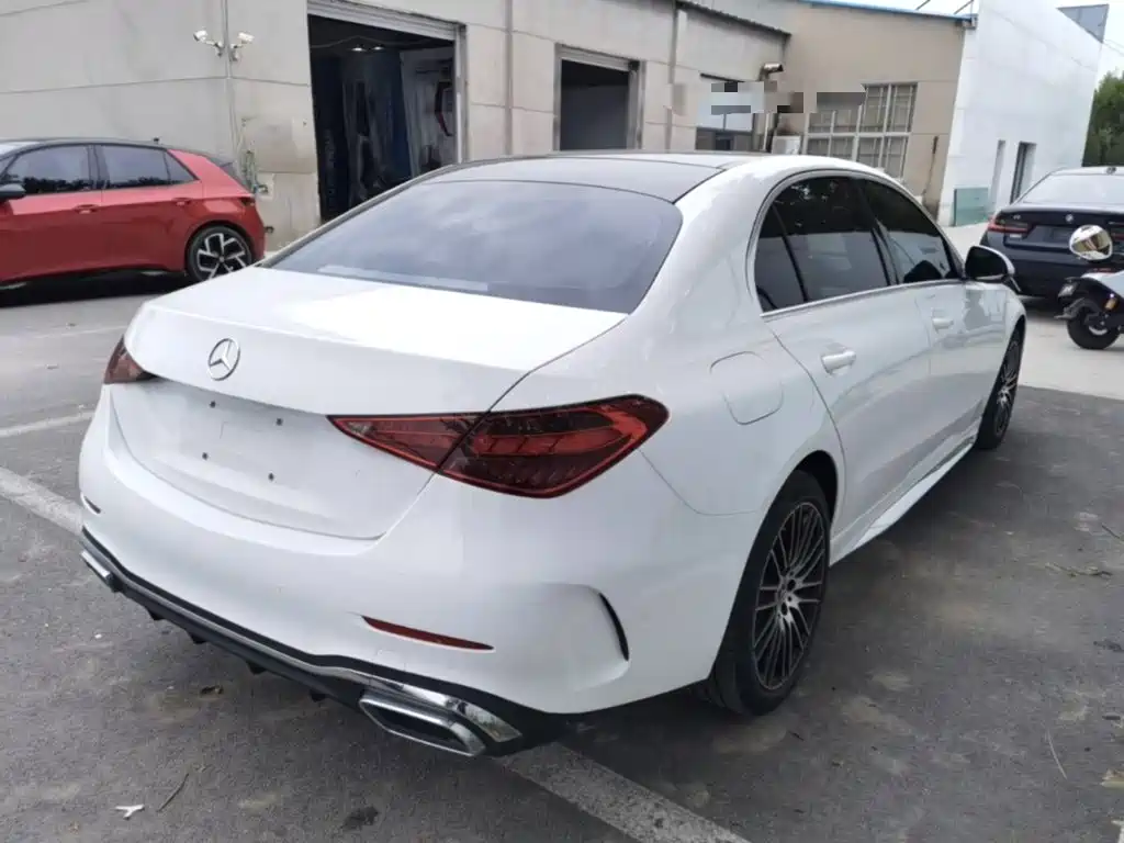 Mercedes-Benz C-Class — миниатюра 7