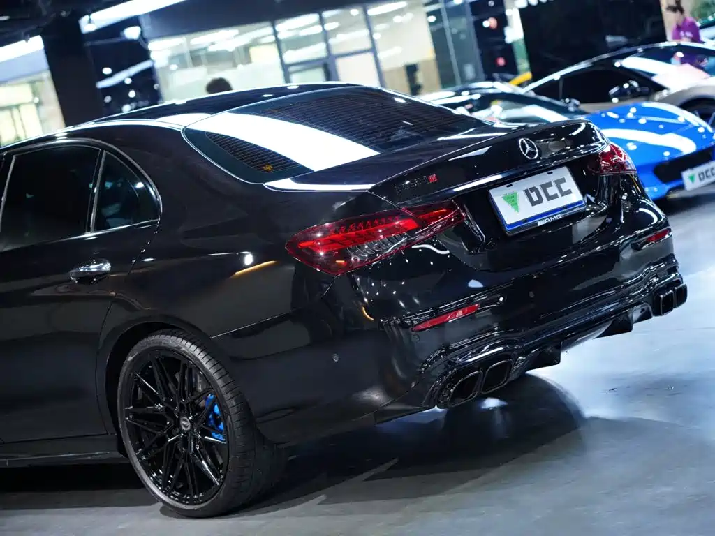 Mercedes-Benz E-Class AMG — миниатюра 13
