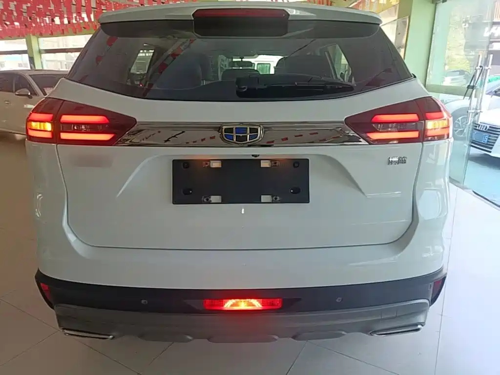 Geely Boyue — миниатюра 6