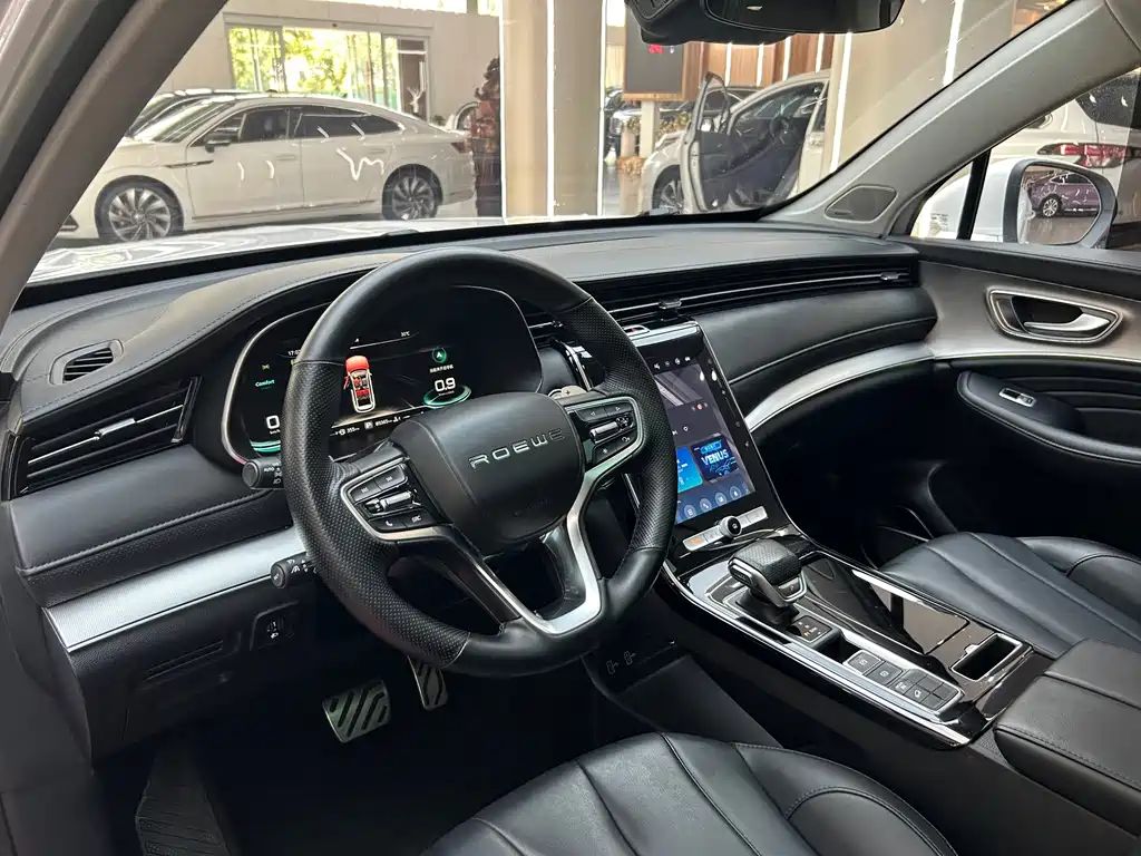 Roewe RX5 MAX — миниатюра 11