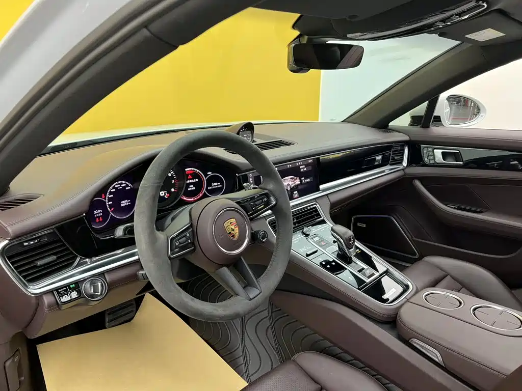 Porsche Panamera — миниатюра 26