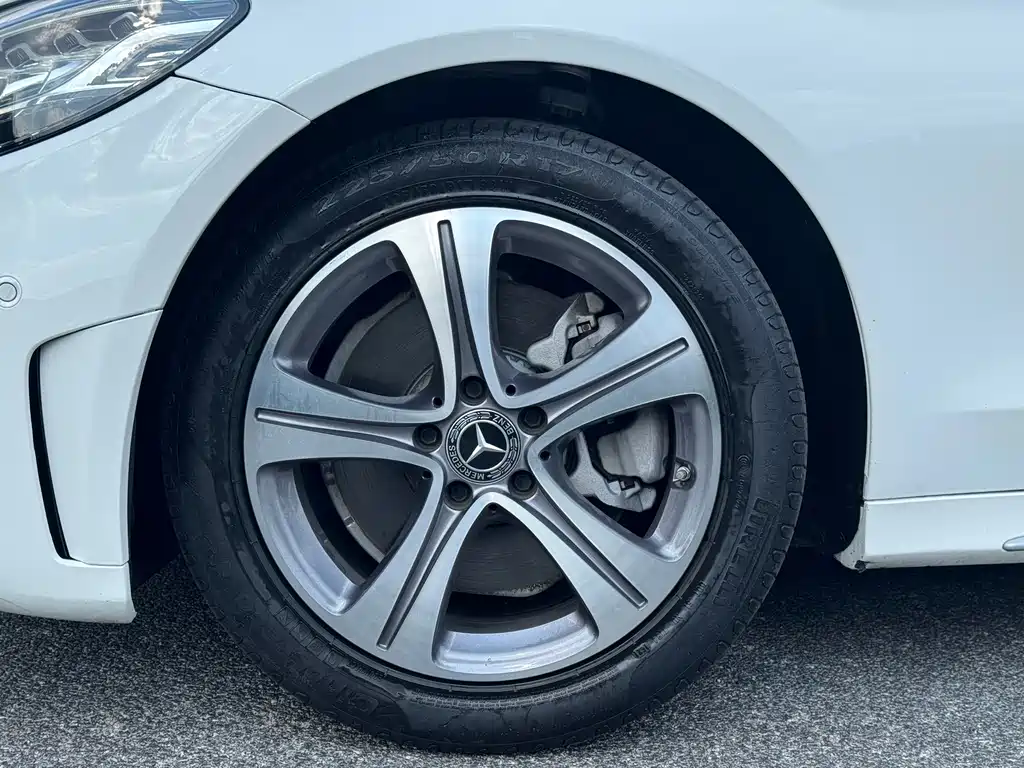 Mercedes-Benz C-Class — миниатюра 16