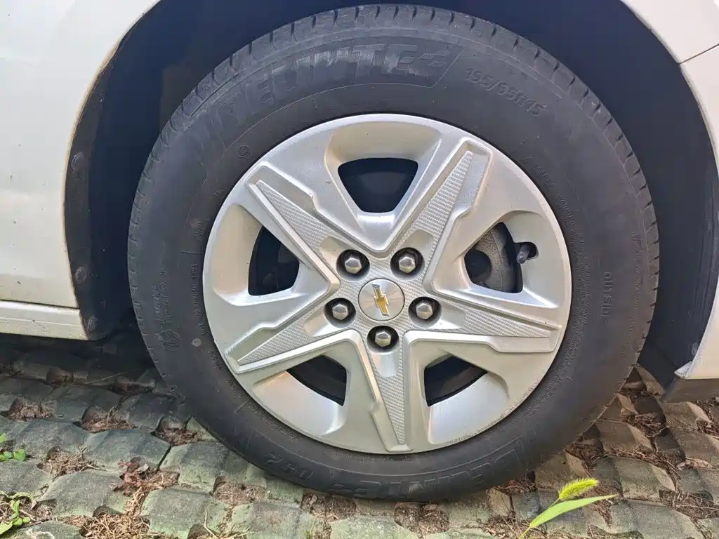 Chevrolet Cavalier — миниатюра 8