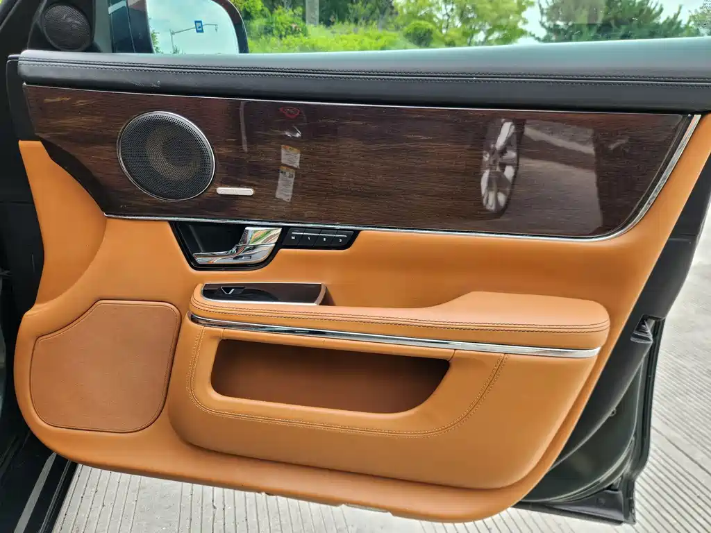 Jaguar XJ XJL 3.0 SC 4WD Flagship Business Edition, фото 13
