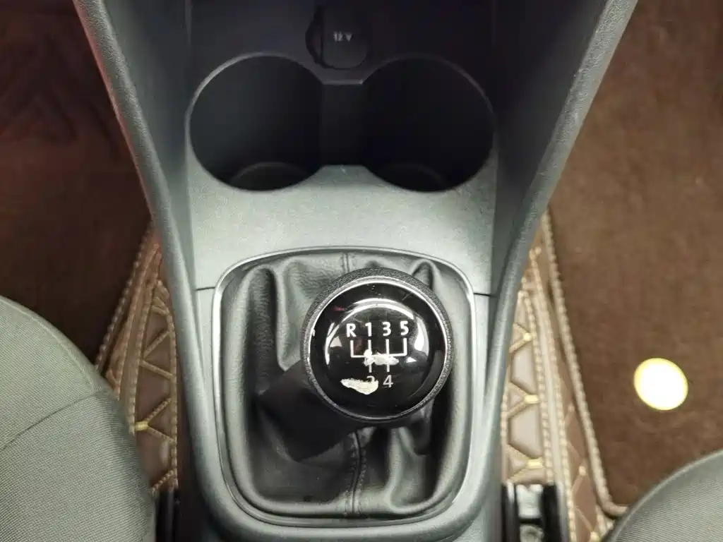Volkswagen Polo — миниатюра 13