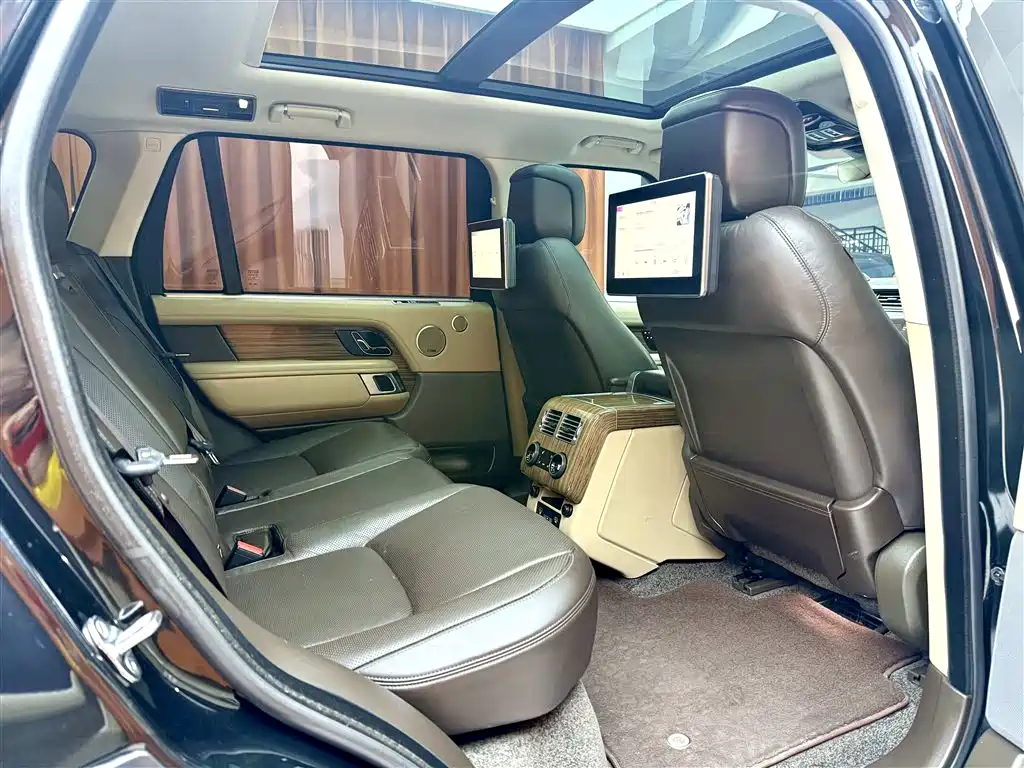 Land Rover Range Rover — миниатюра 8