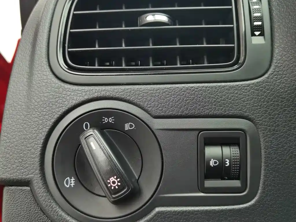 Volkswagen Polo — миниатюра 21