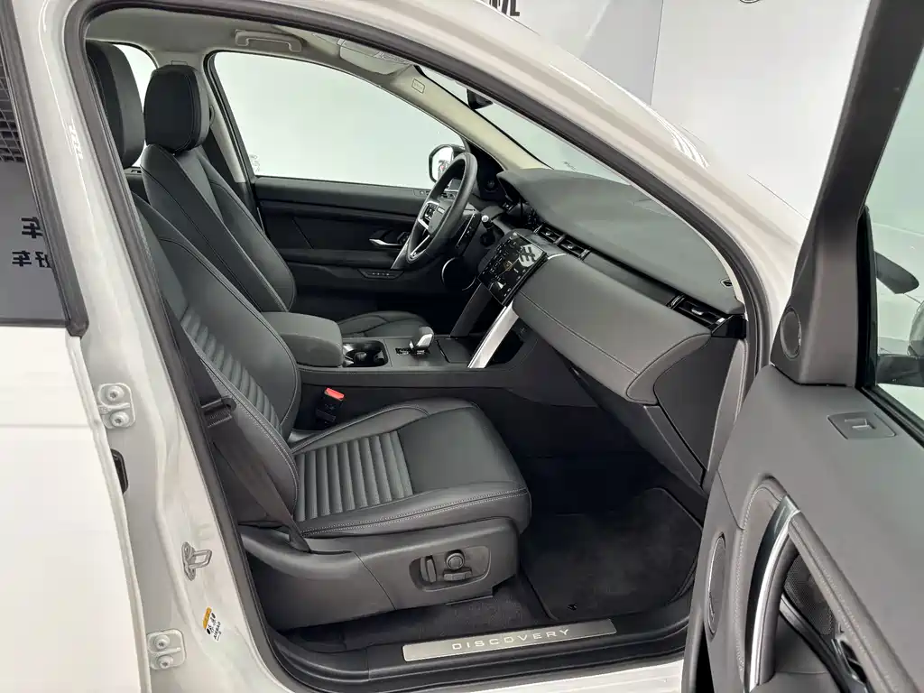 Land Rover Discovery Sport — миниатюра 26