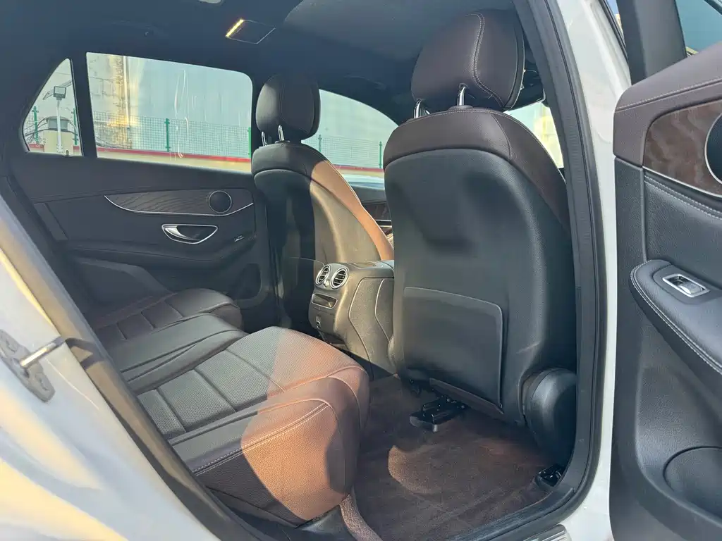 Mercedes-Benz GLC — миниатюра 11