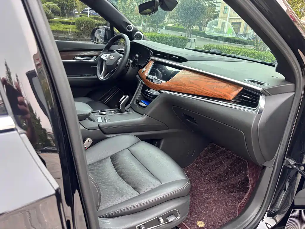 Cadillac XT6 — миниатюра 10