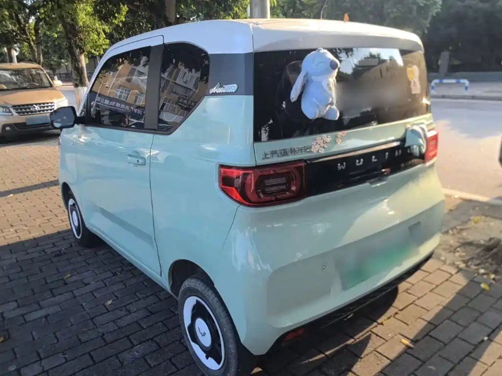 Wuling MINIEV — миниатюра 5