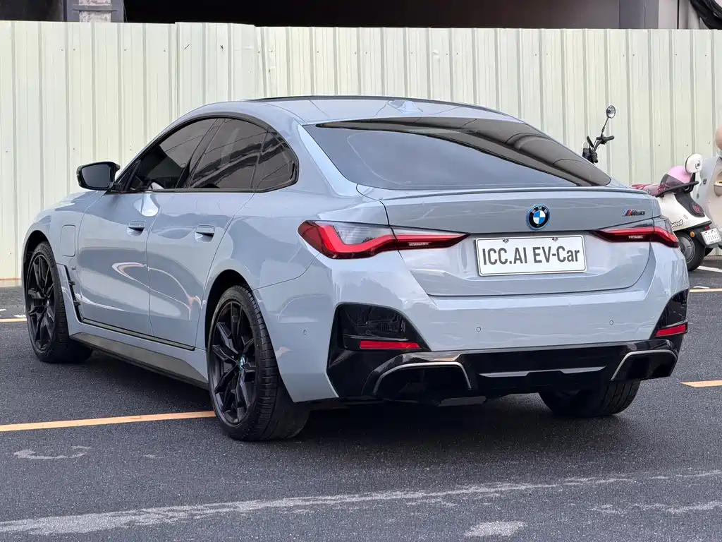 BMW i4 M 2023 M50