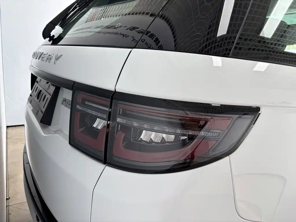 Land Rover Discovery Sport — миниатюра 9