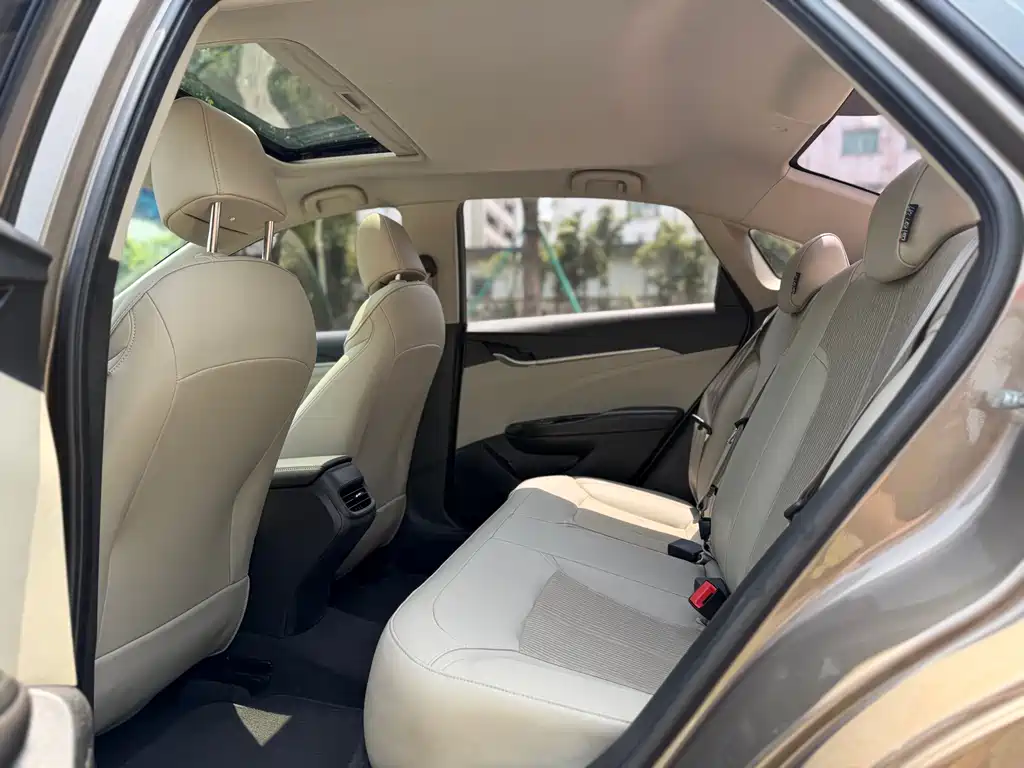Buick Excelle — миниатюра 11