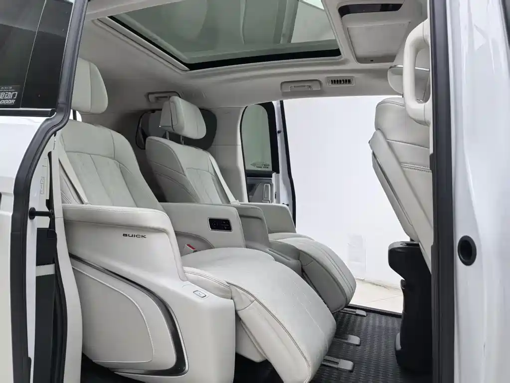 BUICK GL8 NEW ENERGY